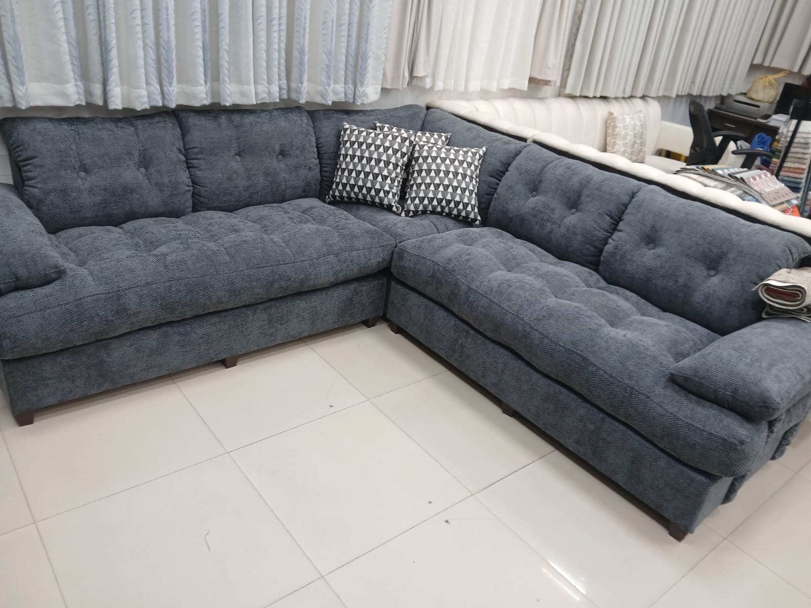 L كنب زاوية بحرف