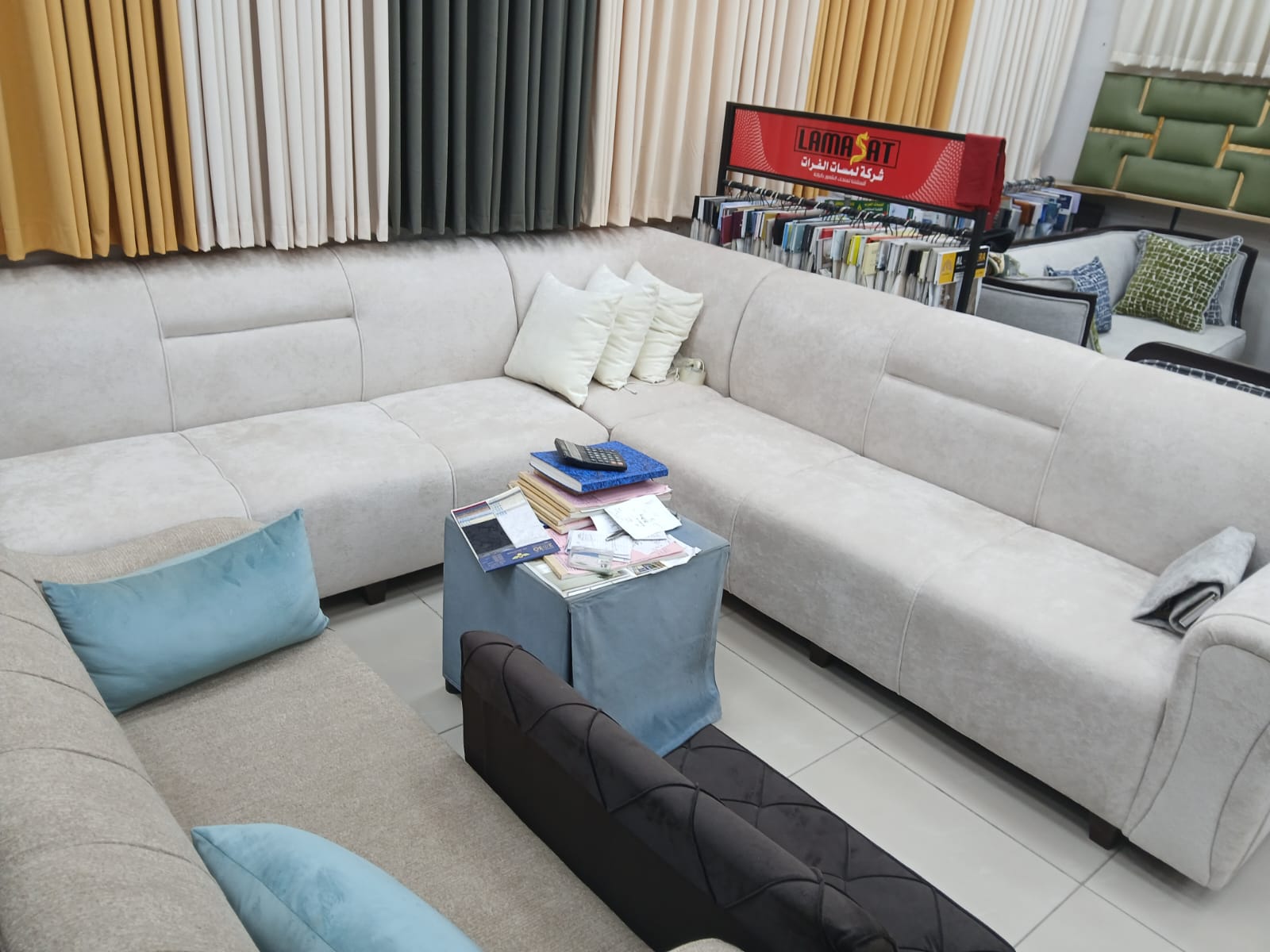 L كنب زاوية بحرف