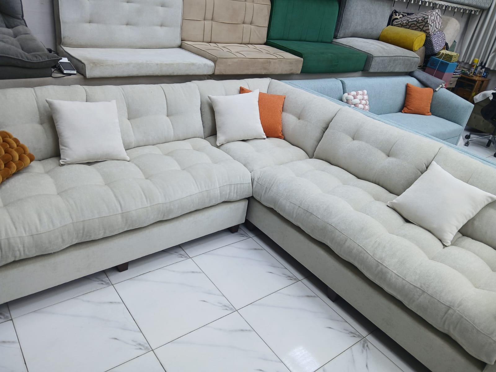 L كنب زاوية بحرف