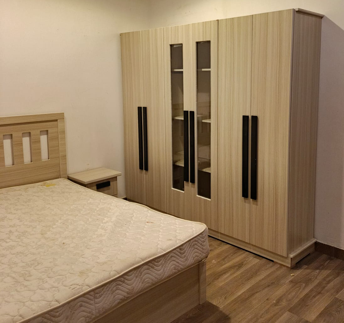غرف نوم وطني نفرين: الجودة والراحة بتصميم عصري